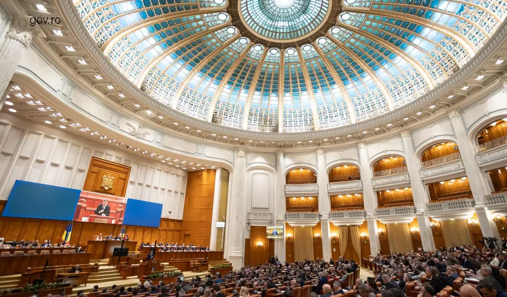 Парламент Румынии автоматически одобрил законопроект об объединении с Молдовой