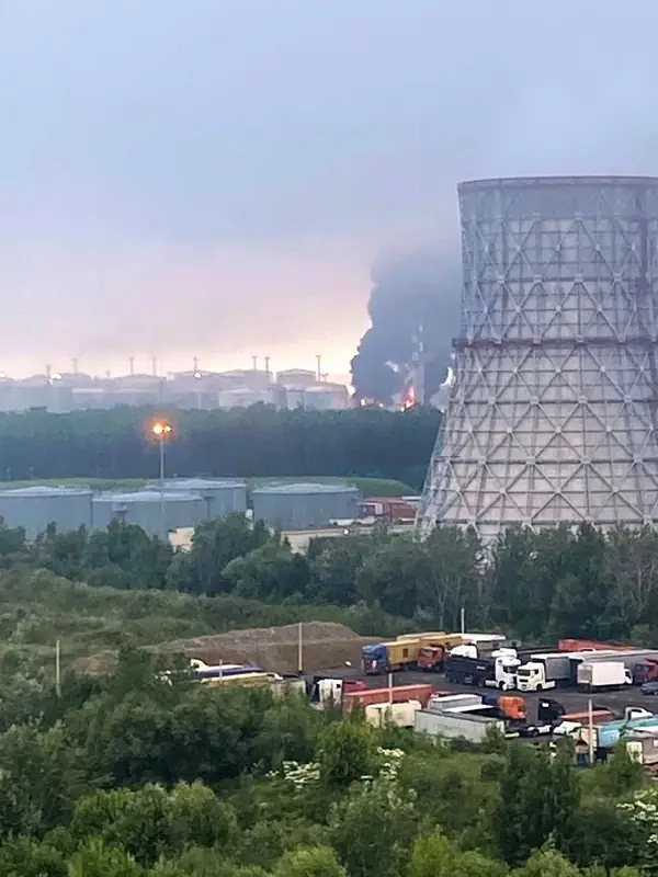 Украина атаковала нефтеперерабатывающие объекты в Санкт-Петербурге