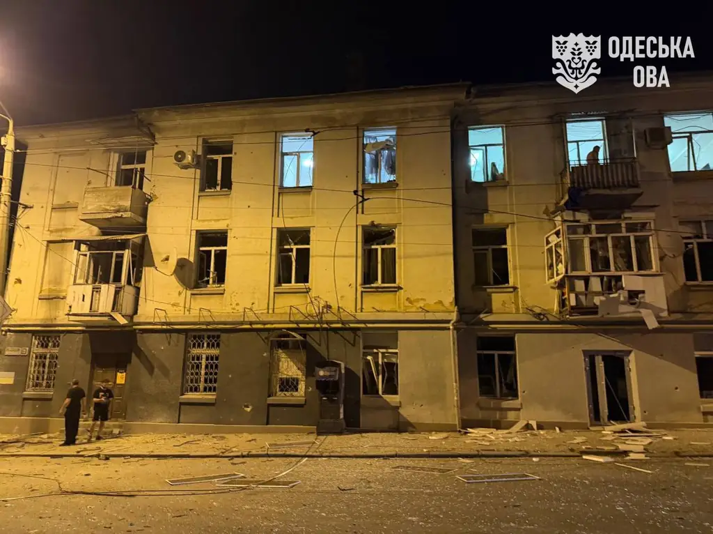 Двое погибших и десять пострадавших в результате ракетного удара по Одессе